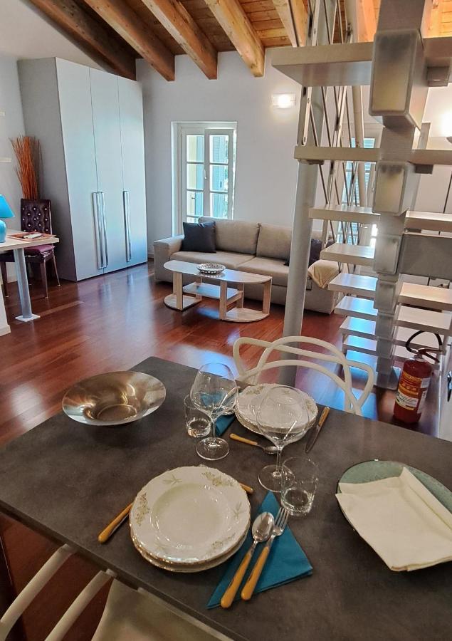 Appartamento Casa Di Giulia Con Soggiorno E Cucina, Camera Matrimoniale Con Tetto A Vista E Grande Parco Circostante Serravalle d'Asti Esterno foto